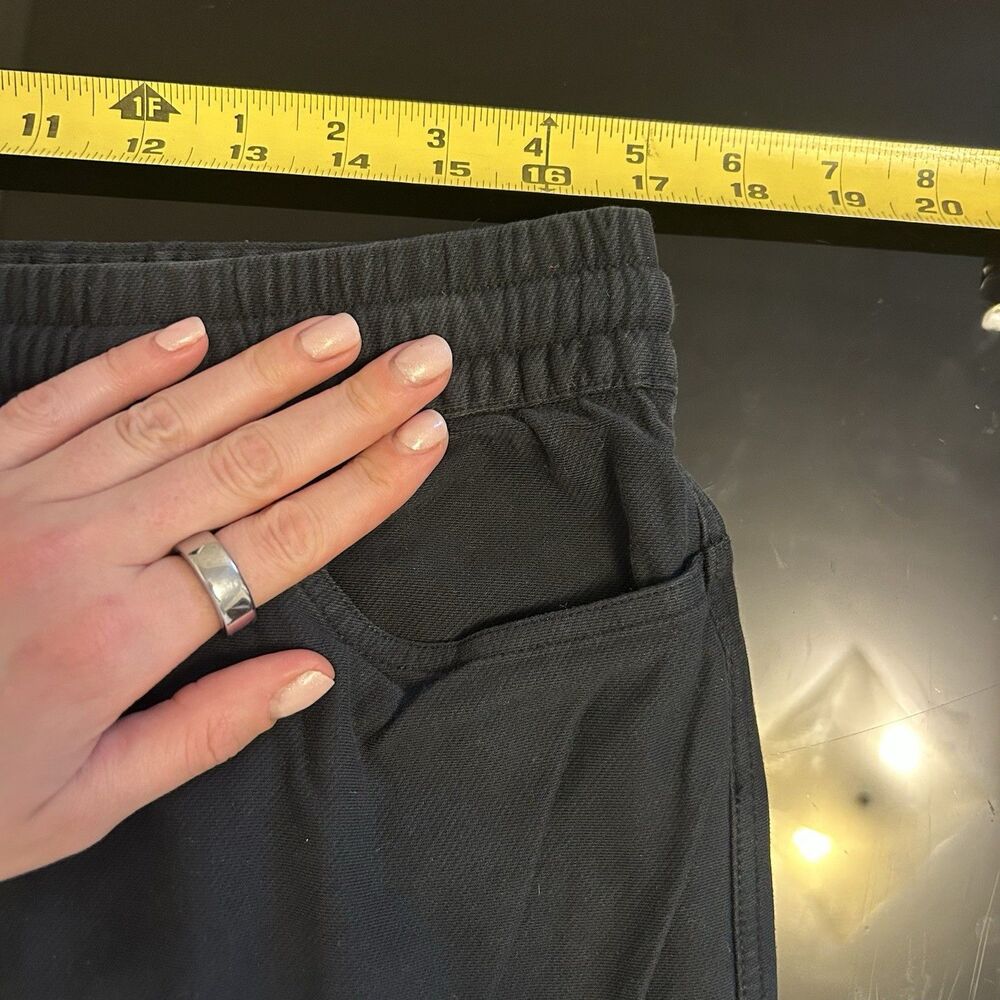 Athleta Black Women's Pants - Picture 7 of 9